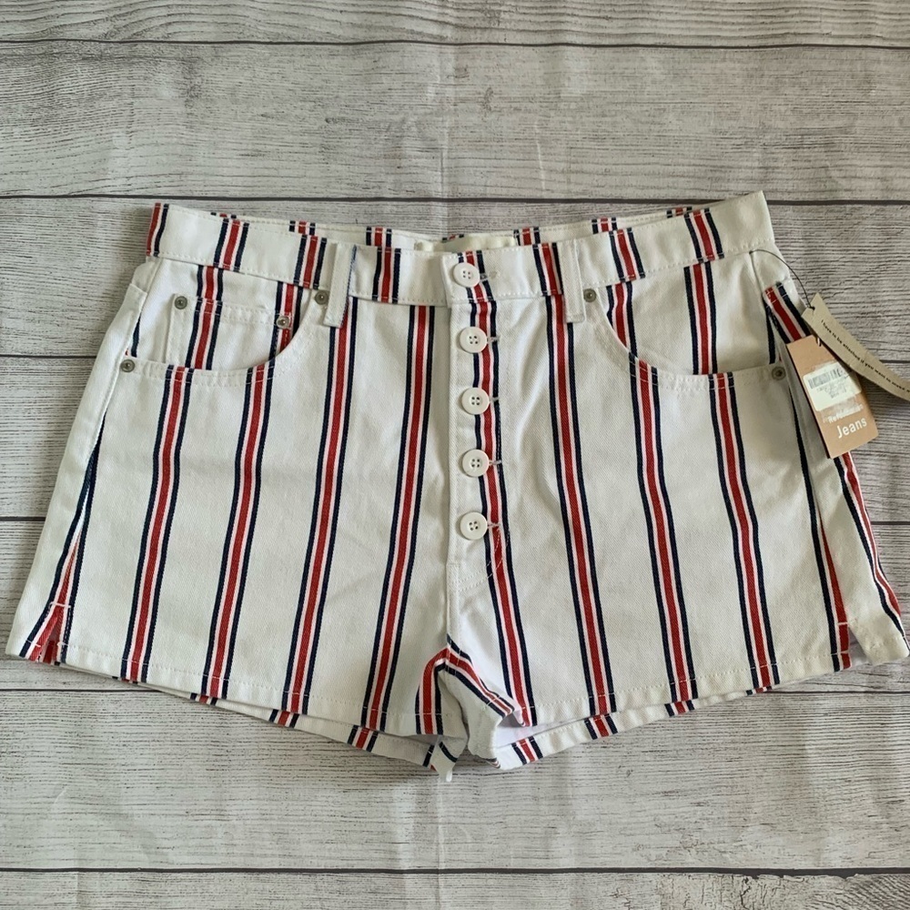 NWT Reformation Charlie White Blue Red Stripes Button Shorts in Size 31 - Picture 9 of 10